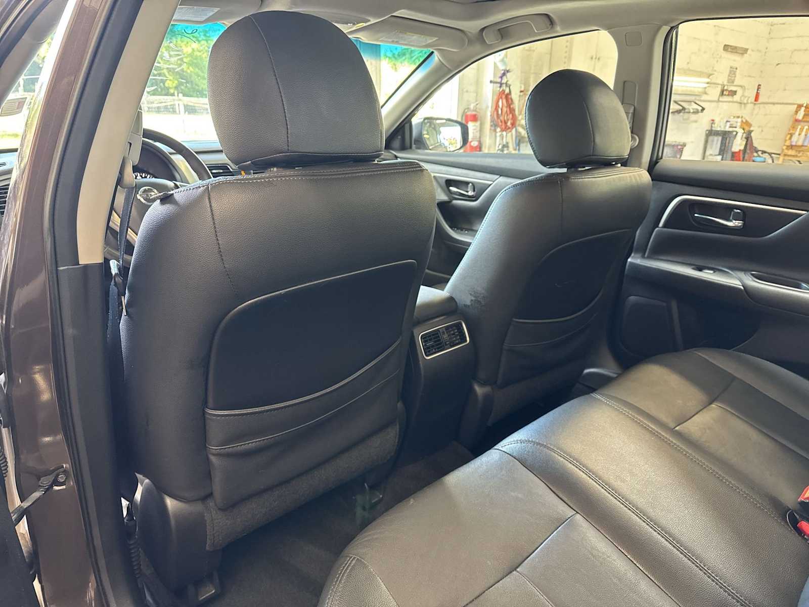 Thumbnail: 2015 Nissan Altima - 18