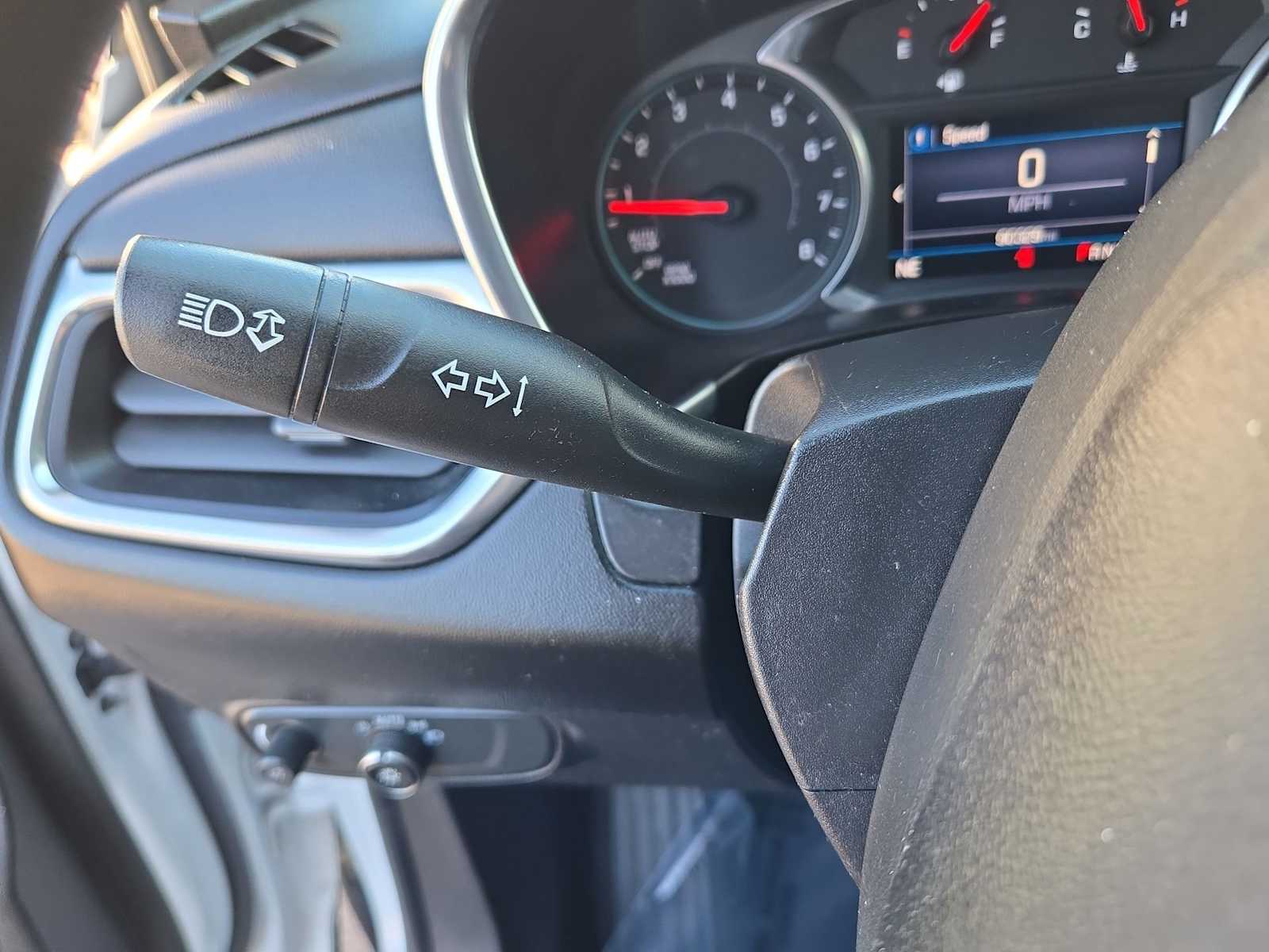 Thumbnail: 2019 Chevrolet Equinox - 25