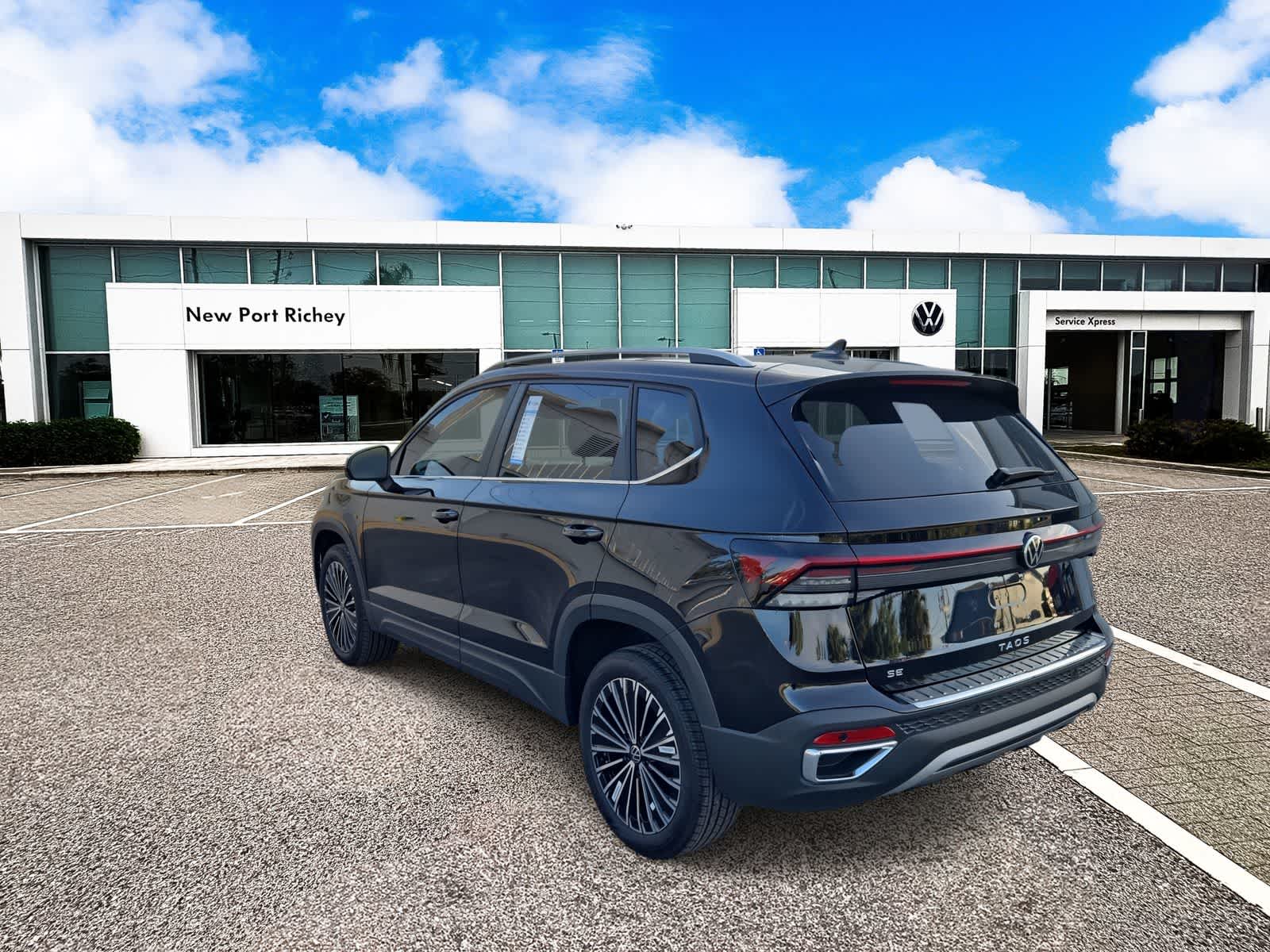 Thumbnail: 2025 Volkswagen Taos - 6