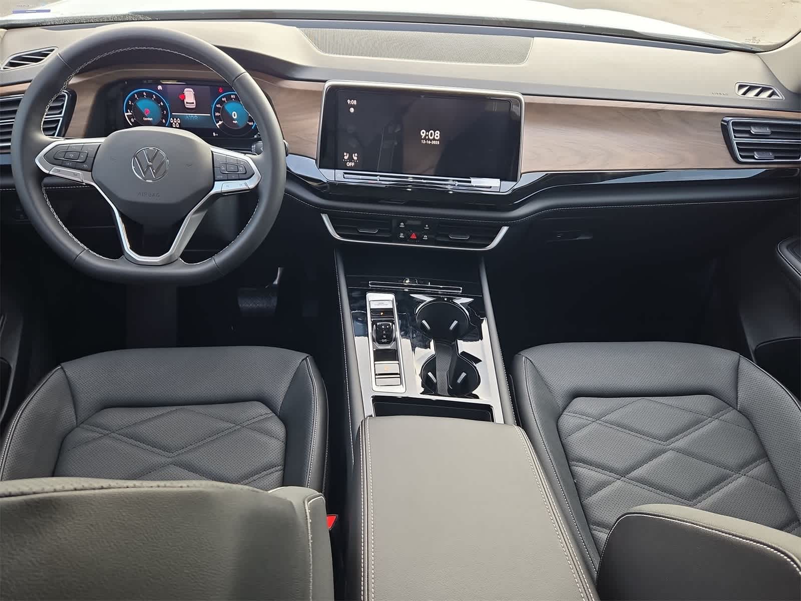 Thumbnail: 2026 Volkswagen Atlas - 16