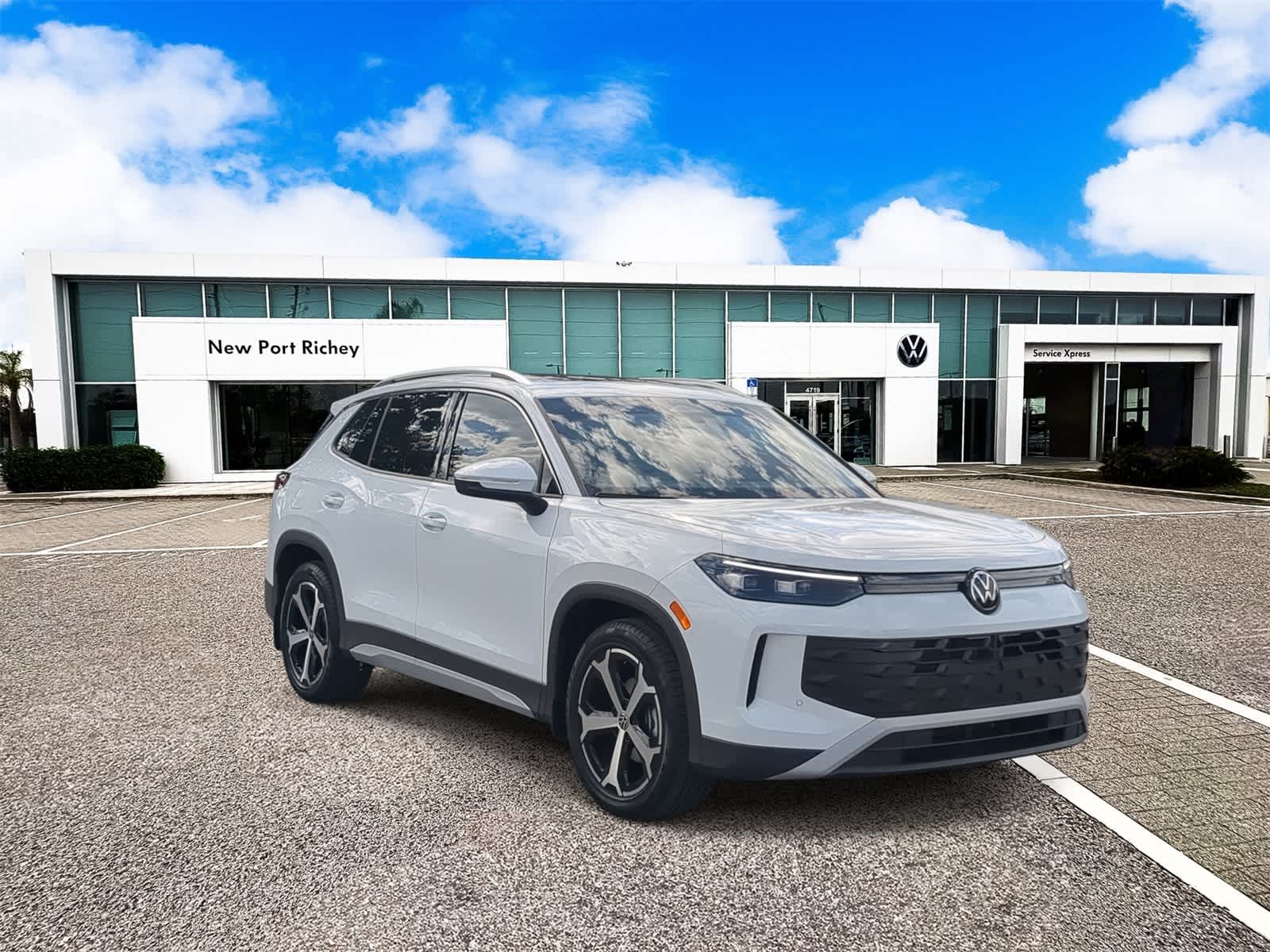 Thumbnail: 2025 Volkswagen Tiguan - 2