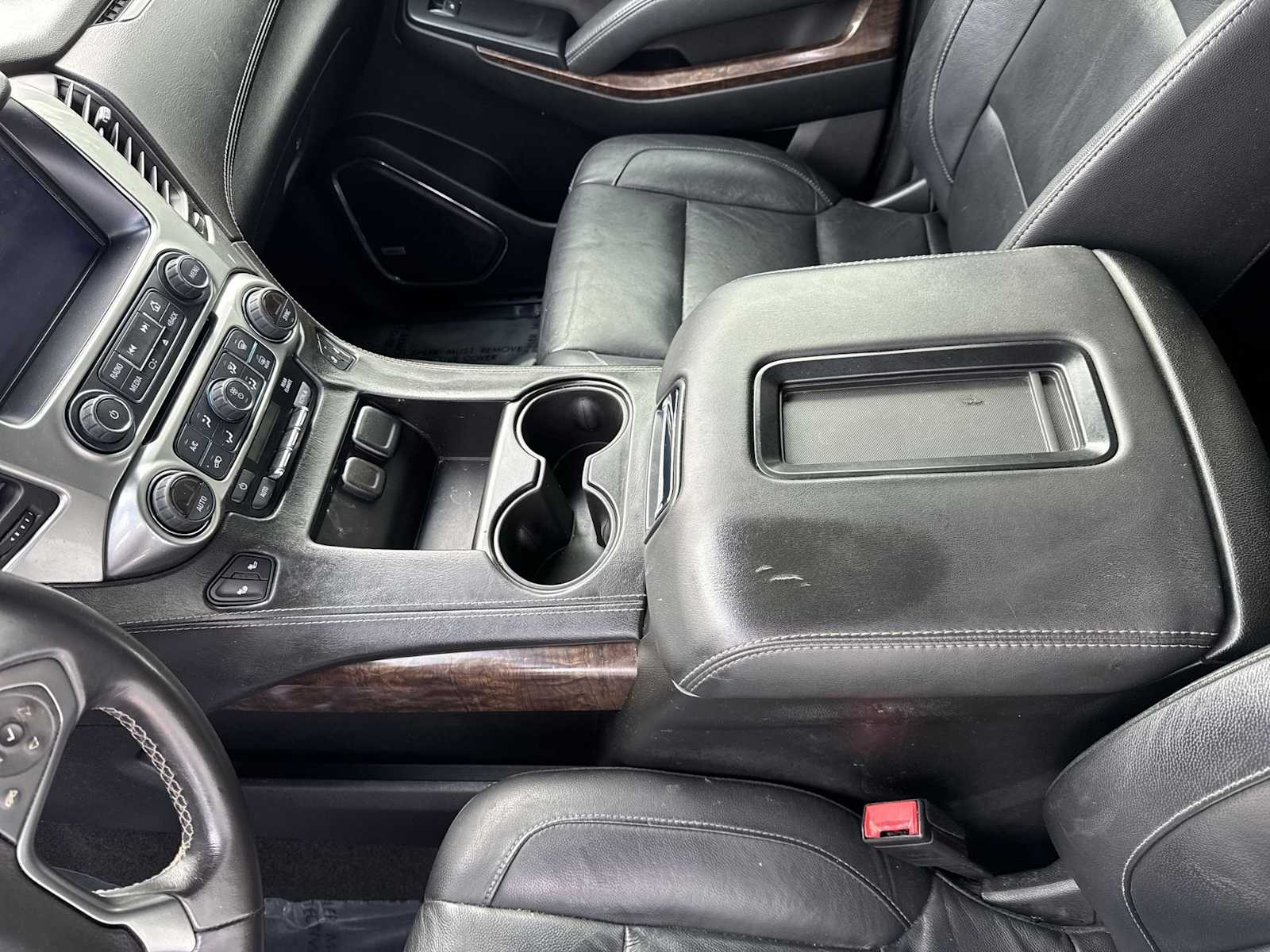 Thumbnail: 2018 Chevrolet Tahoe - 21