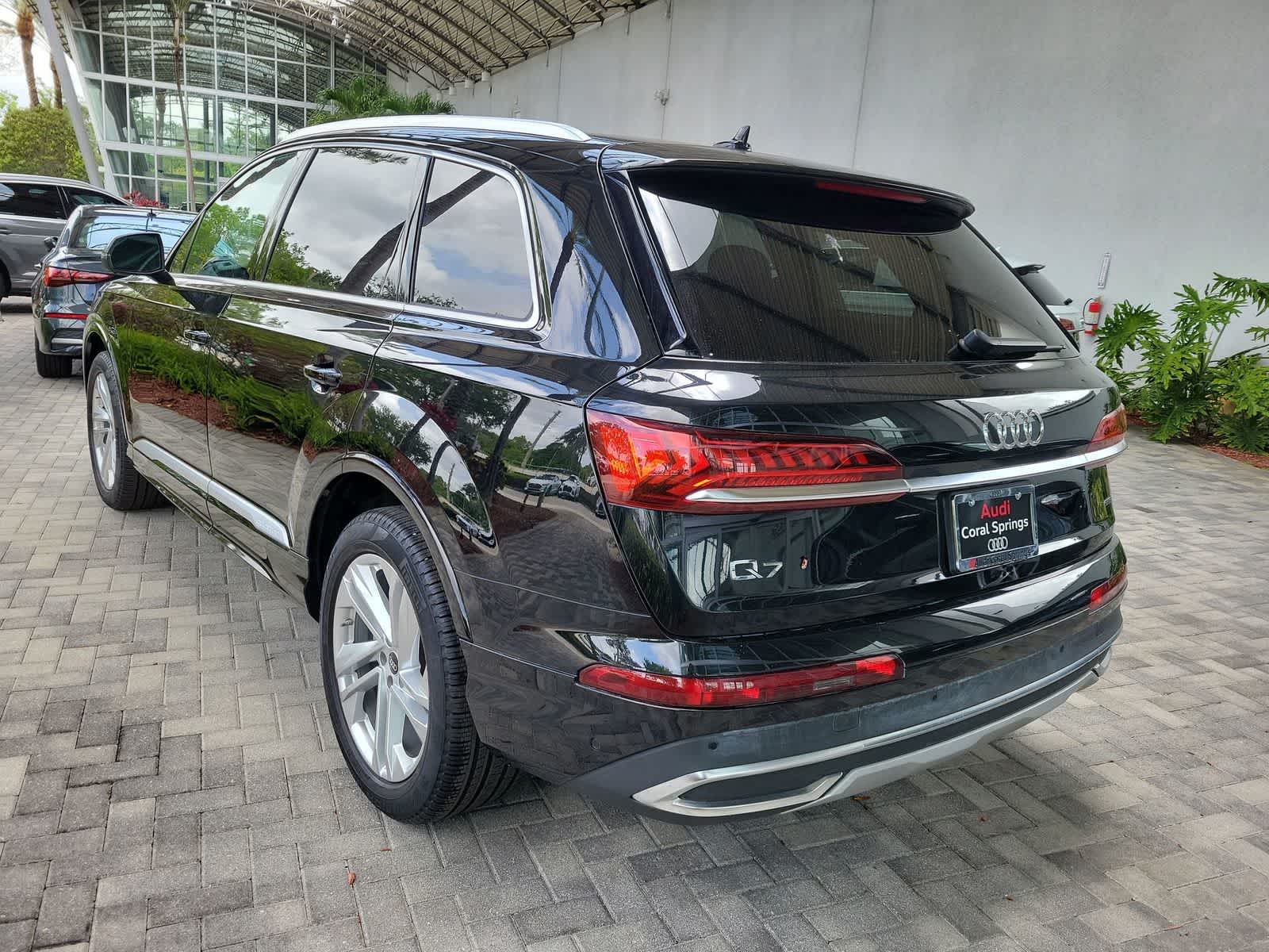 Thumbnail: 2023 Audi Q7 - 6