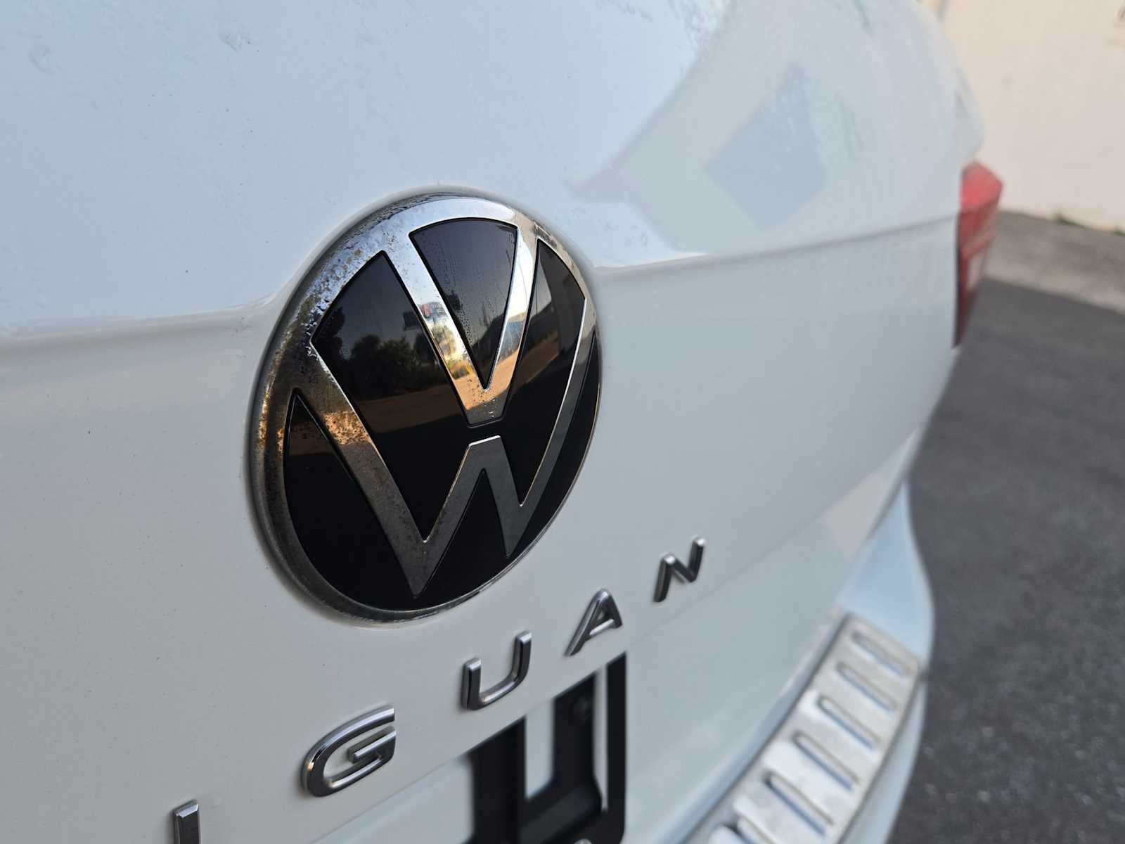 Thumbnail: 2024 Volkswagen Tiguan - 12