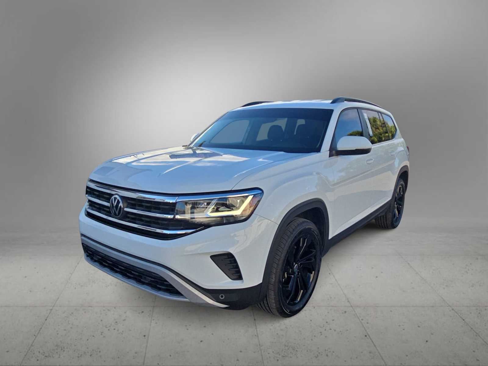 Thumbnail: 2023 Volkswagen Atlas - 4