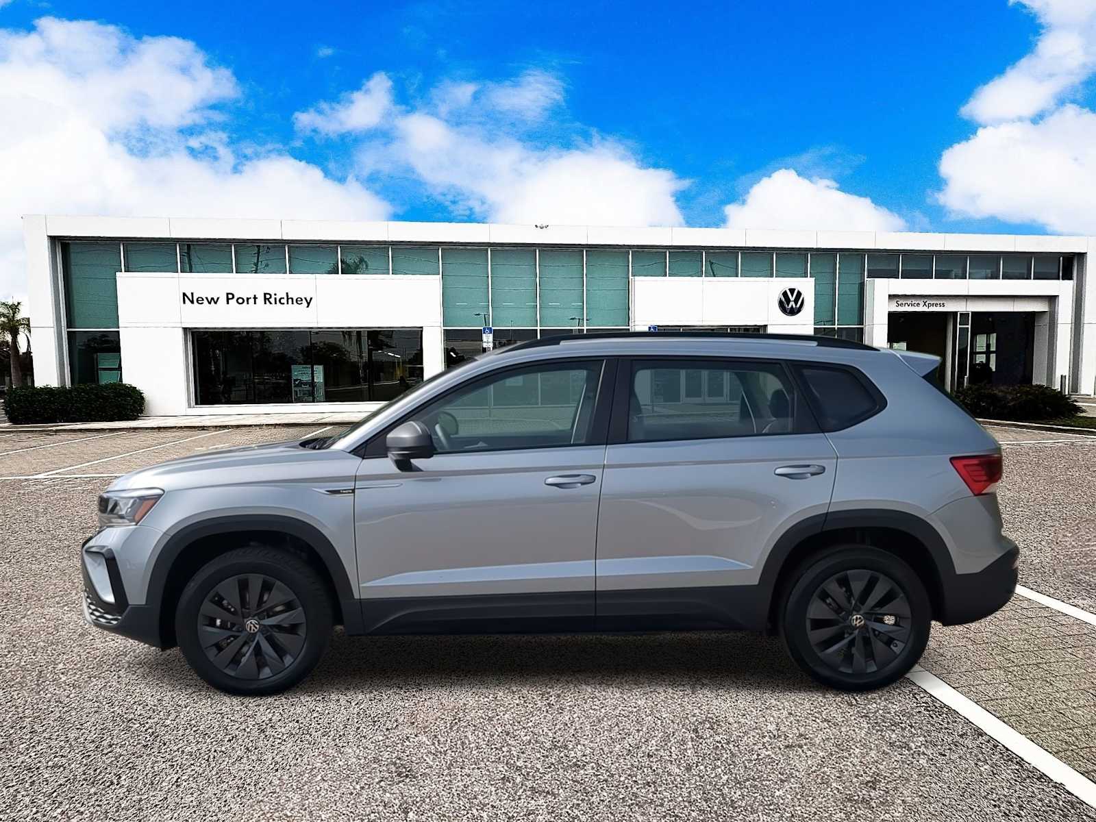 Thumbnail: 2024 Volkswagen Taos - 5