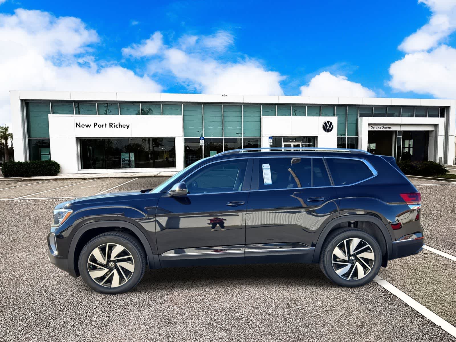 Thumbnail: 2026 Volkswagen Atlas - 5