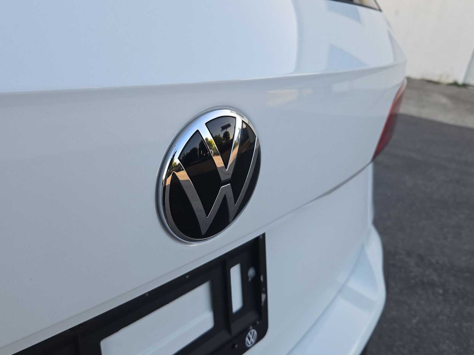 Thumbnail: 2023 Volkswagen Taos - 19