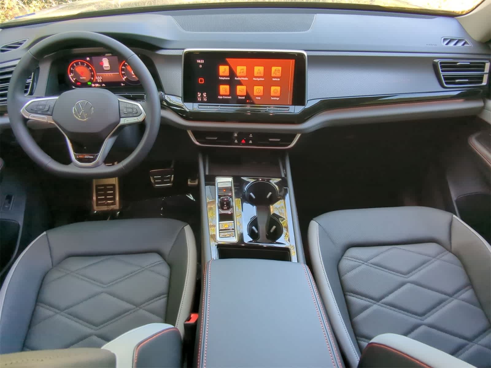 Thumbnail: 2025 Volkswagen Atlas - 16