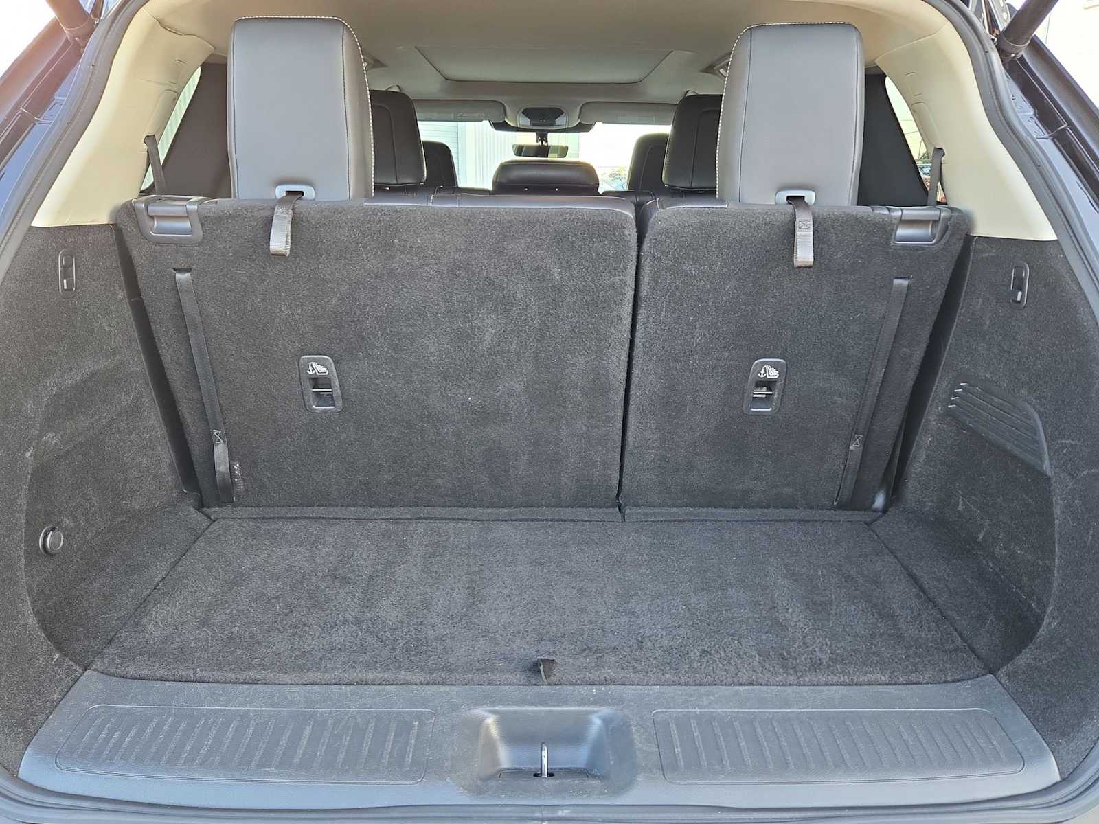 Thumbnail: 2024 INFINITI QX60 - 33