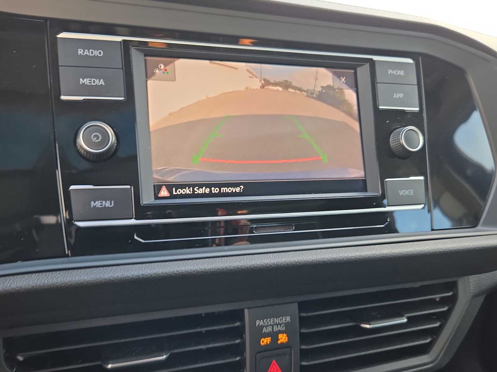 Thumbnail: 2022 Volkswagen Jetta - 29