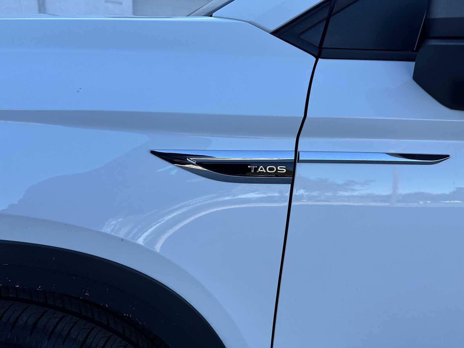 Thumbnail: 2023 Volkswagen Taos - 19