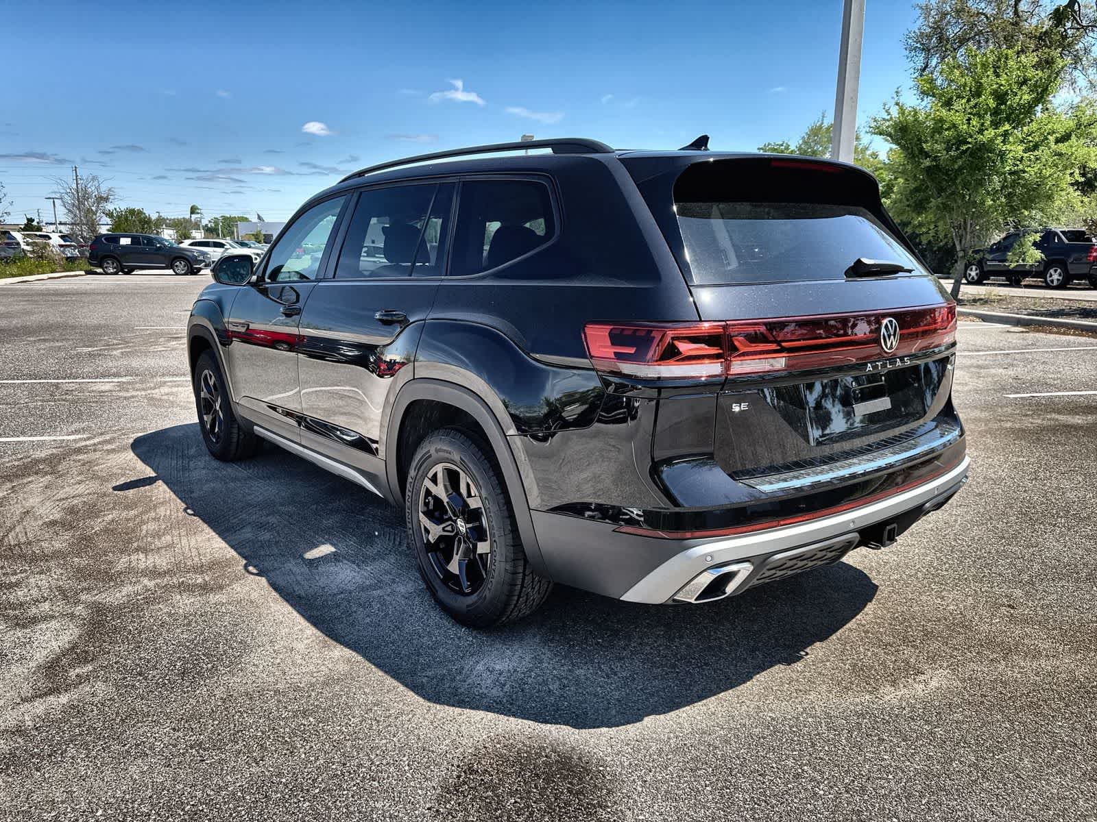 Thumbnail: 2026 Volkswagen Atlas - 4