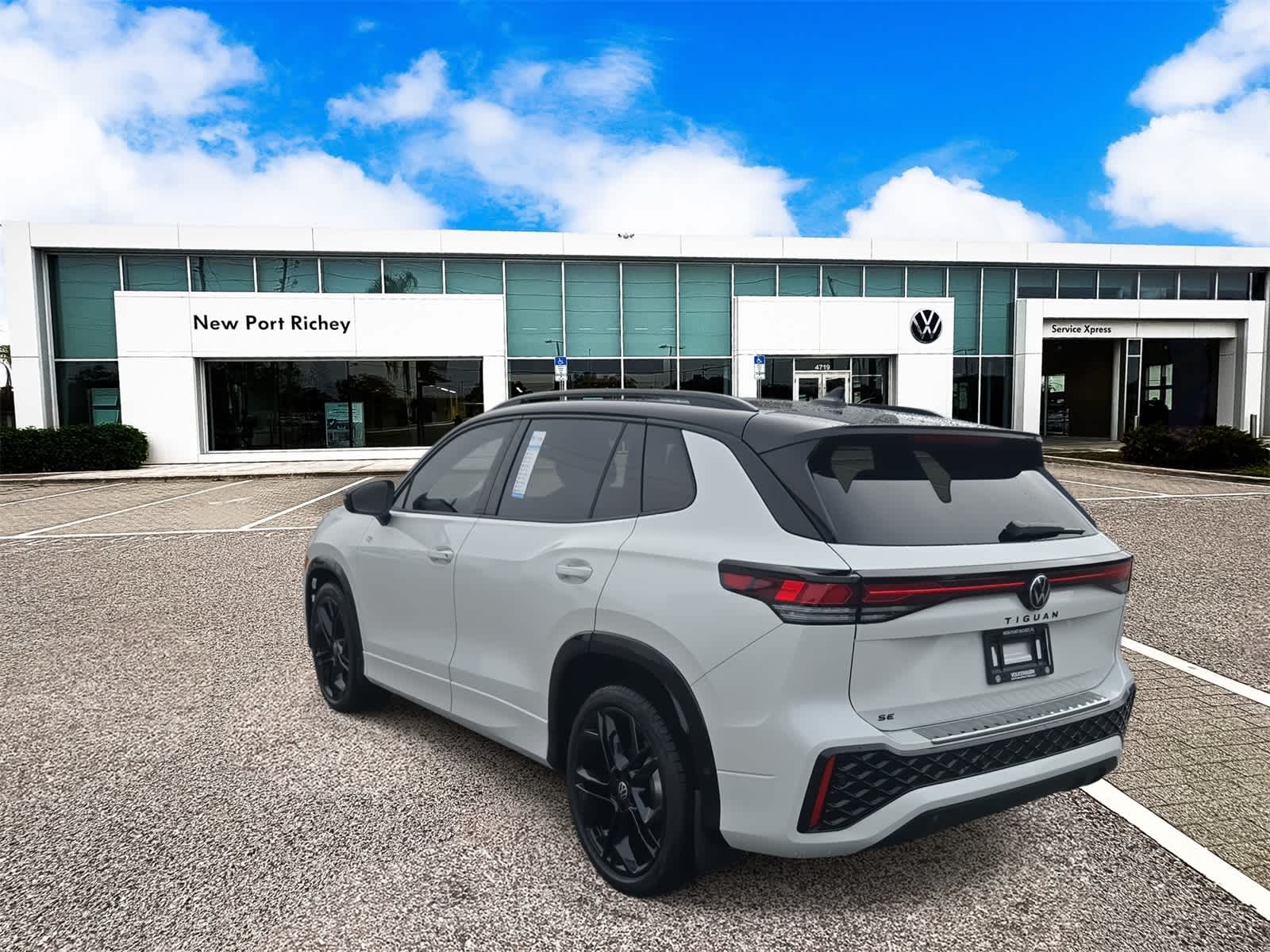 Thumbnail: 2026 Volkswagen Tiguan - 6