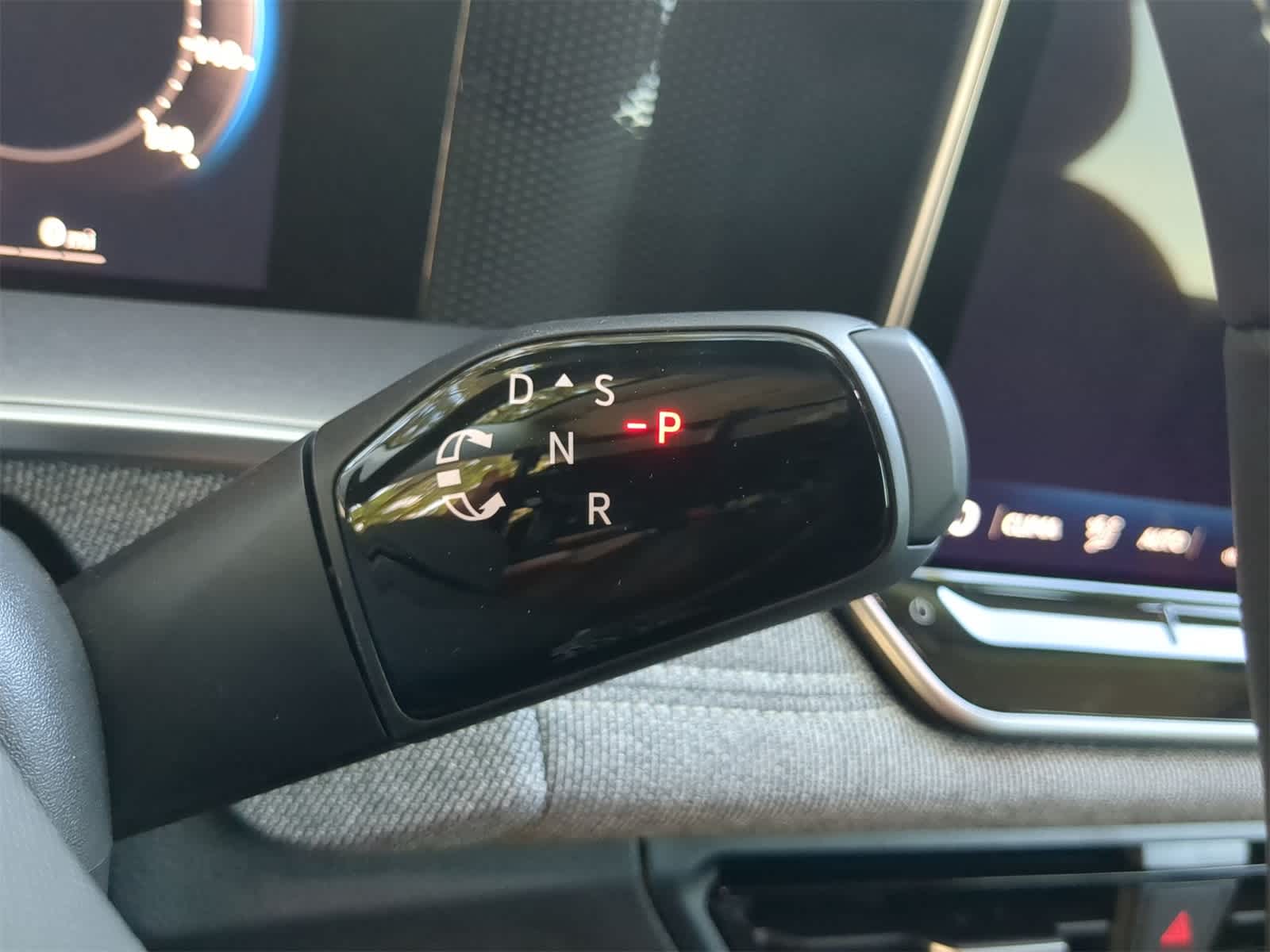 Thumbnail: 2025 Volkswagen Tiguan - 28