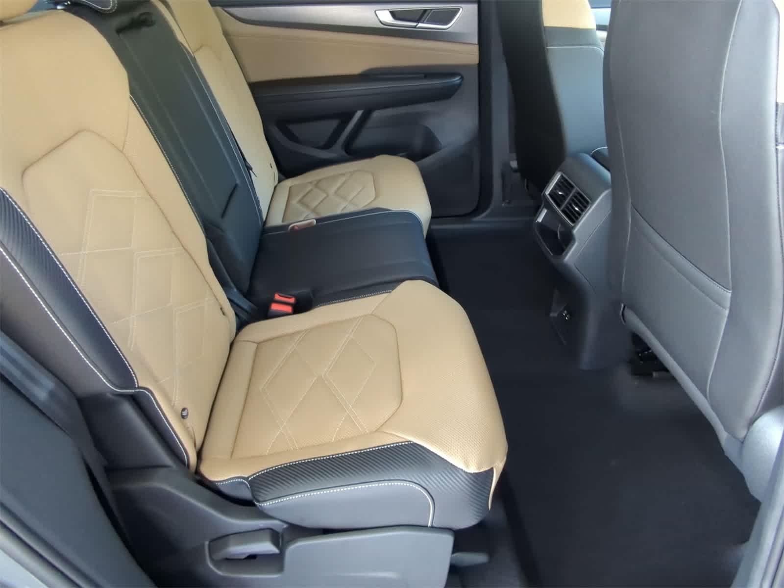 Thumbnail: 2025 Volkswagen Atlas - 21