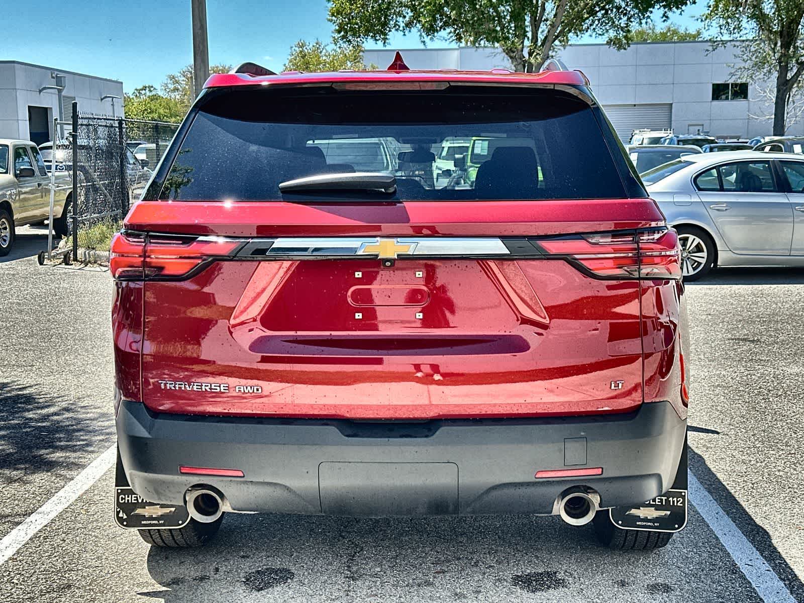 Thumbnail: 2023 Chevrolet Traverse - 7