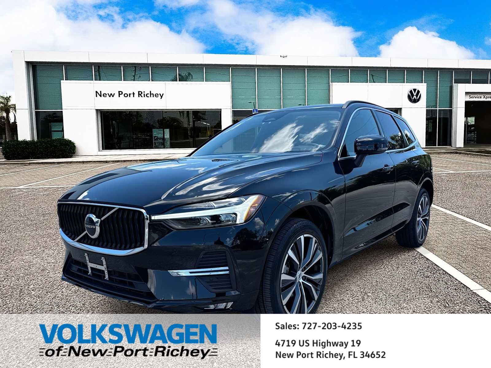 Thumbnail: 2022 Volvo XC60 - 1