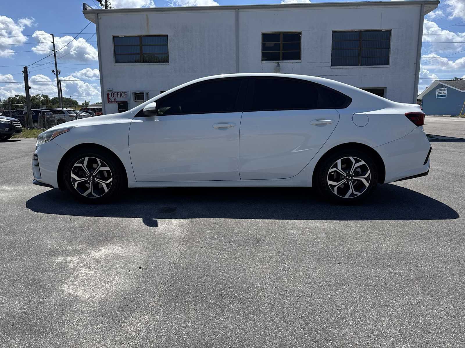 Thumbnail: 2020 Kia Forte - 3
