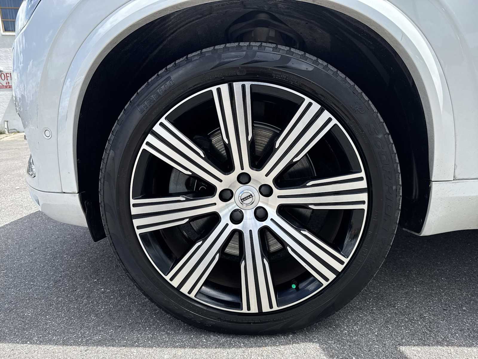 Thumbnail: 2022 Volvo XC90 - 12