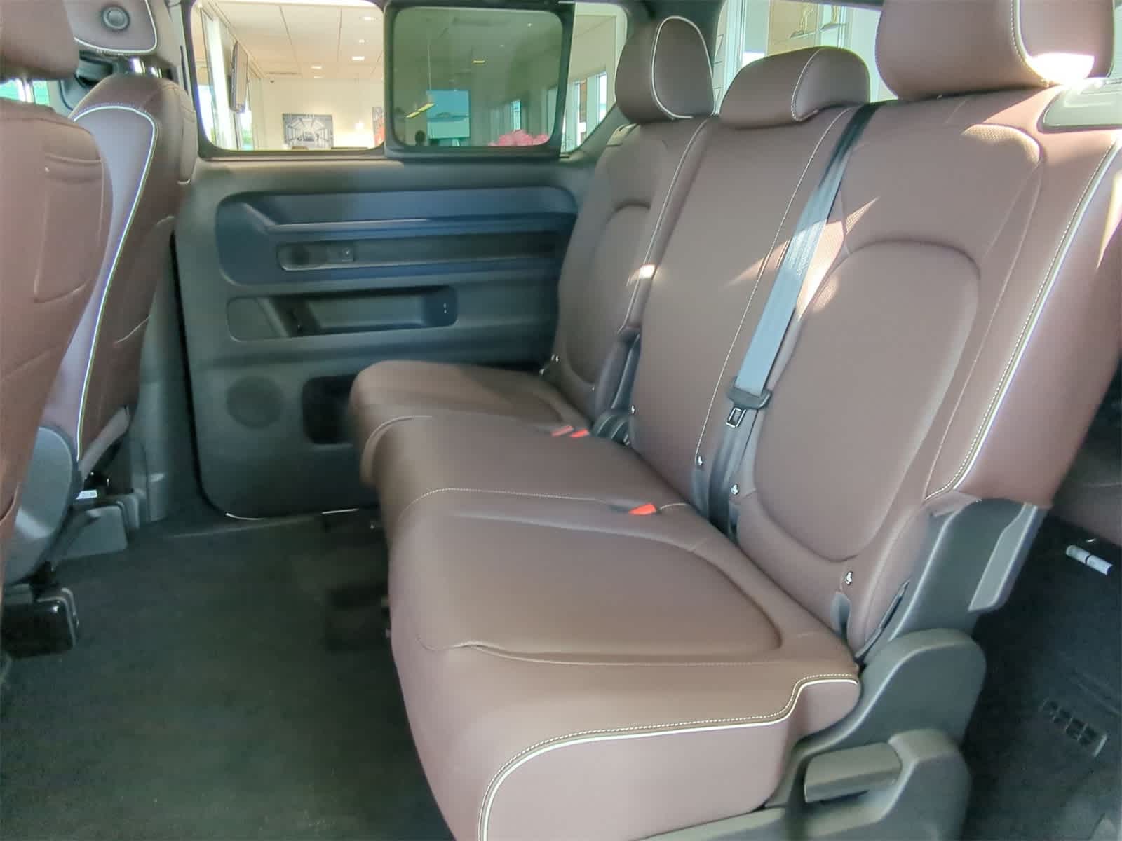 Thumbnail: 2025 Volkswagen ID.Buzz - 17