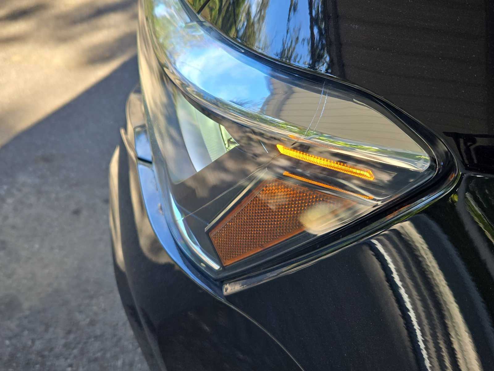 Thumbnail: 2023 Volkswagen Taos - 10