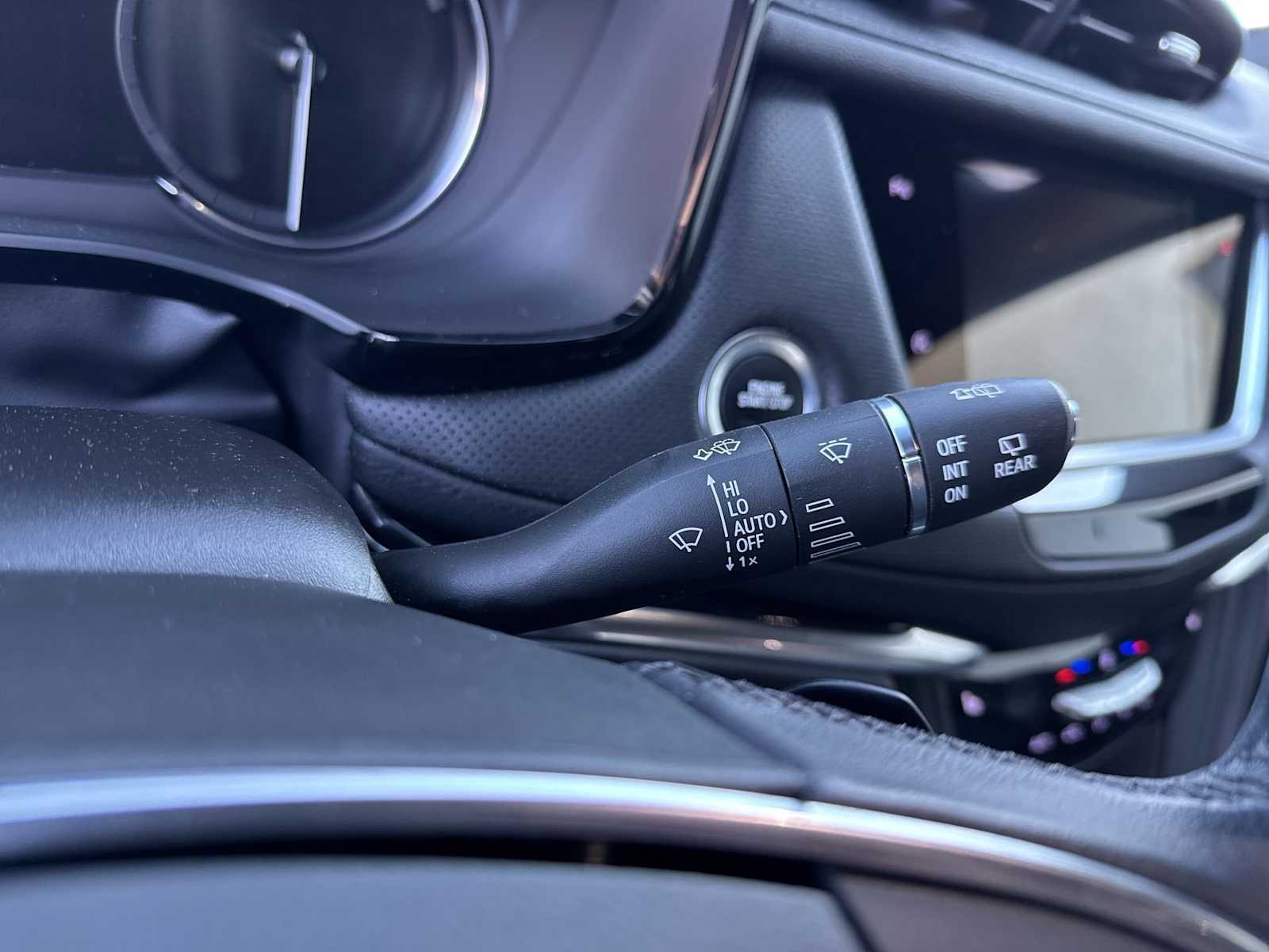 Thumbnail: 2023 Cadillac XT5 - 24