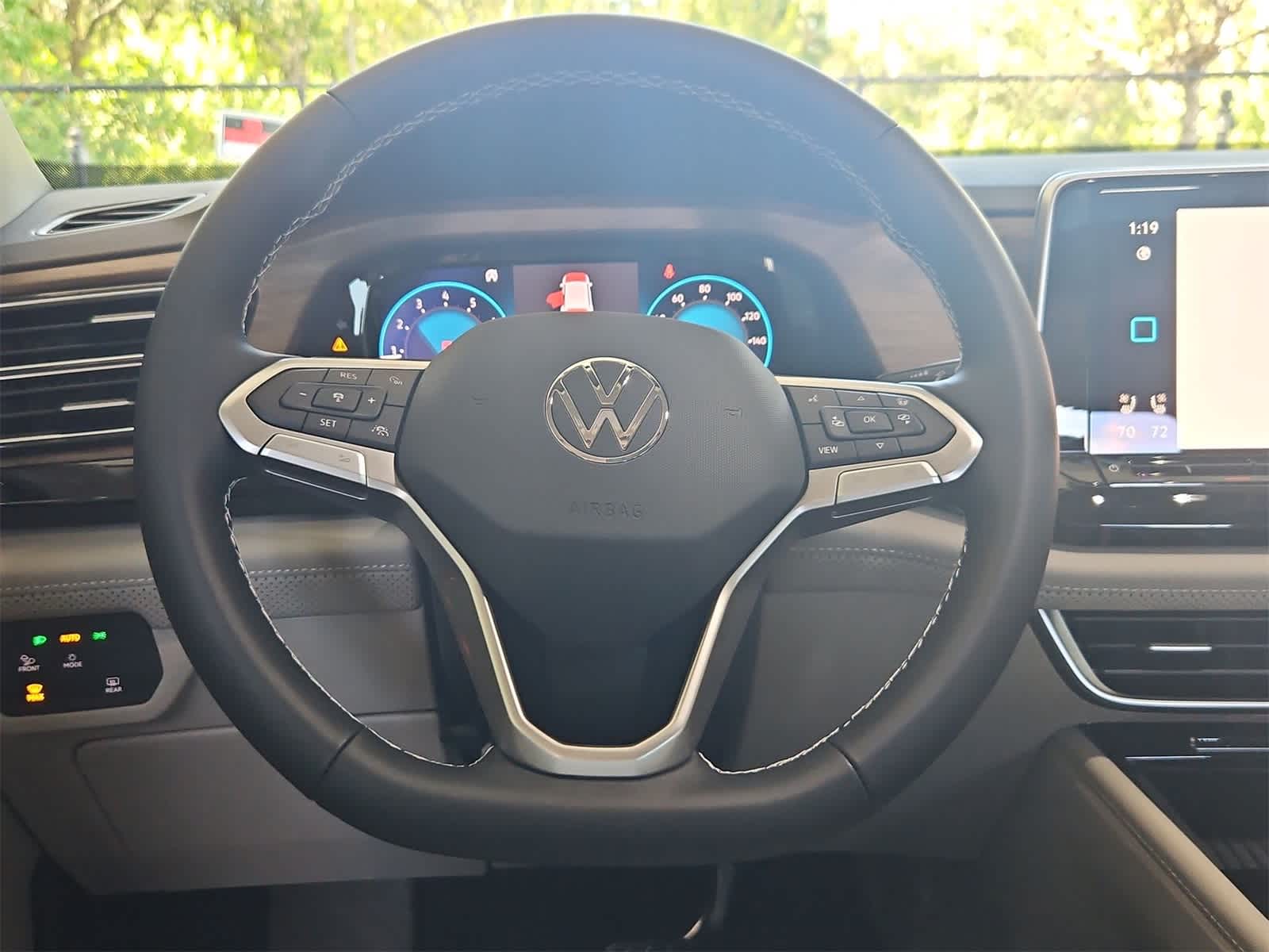 Thumbnail: 2026 Volkswagen Atlas - 25