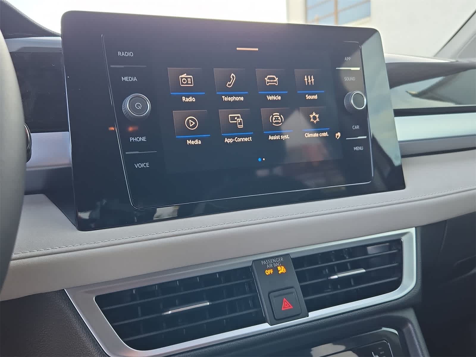 Thumbnail: 2025 Volkswagen Taos - 27