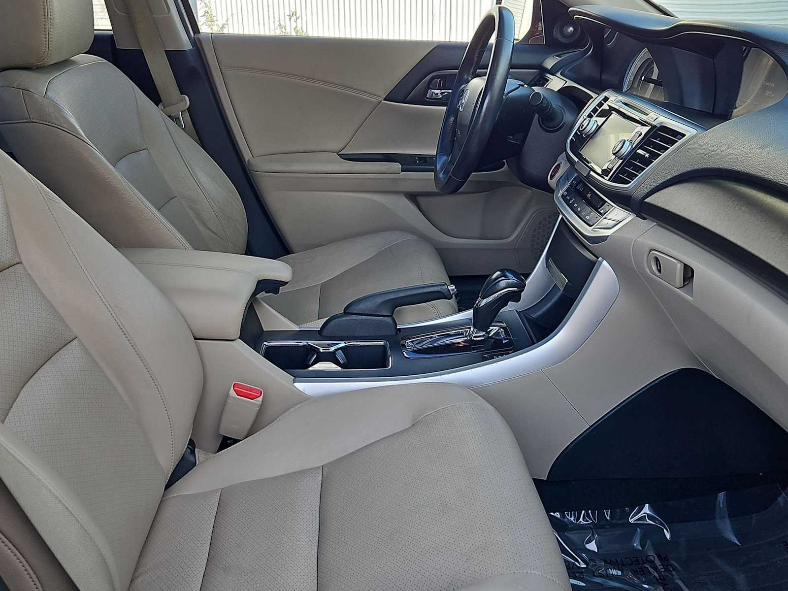 Thumbnail: 2015 Honda Accord - 23