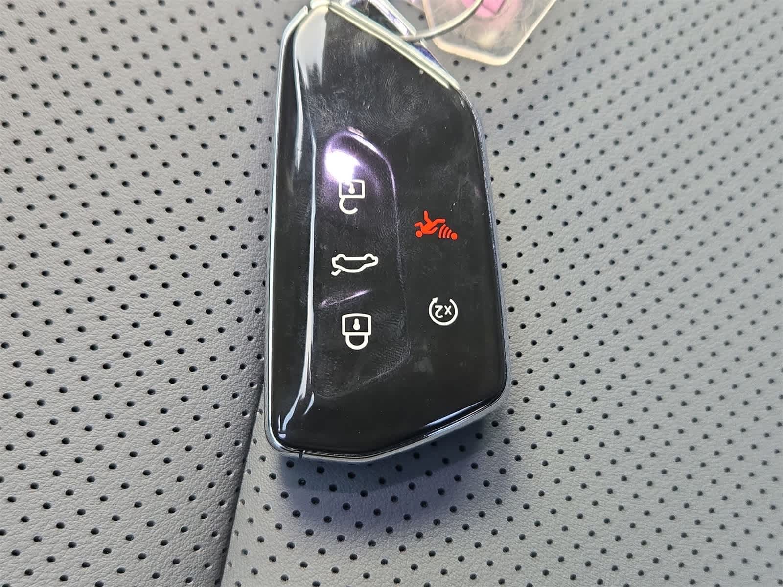 Thumbnail: 2025 Volkswagen Tiguan - 33