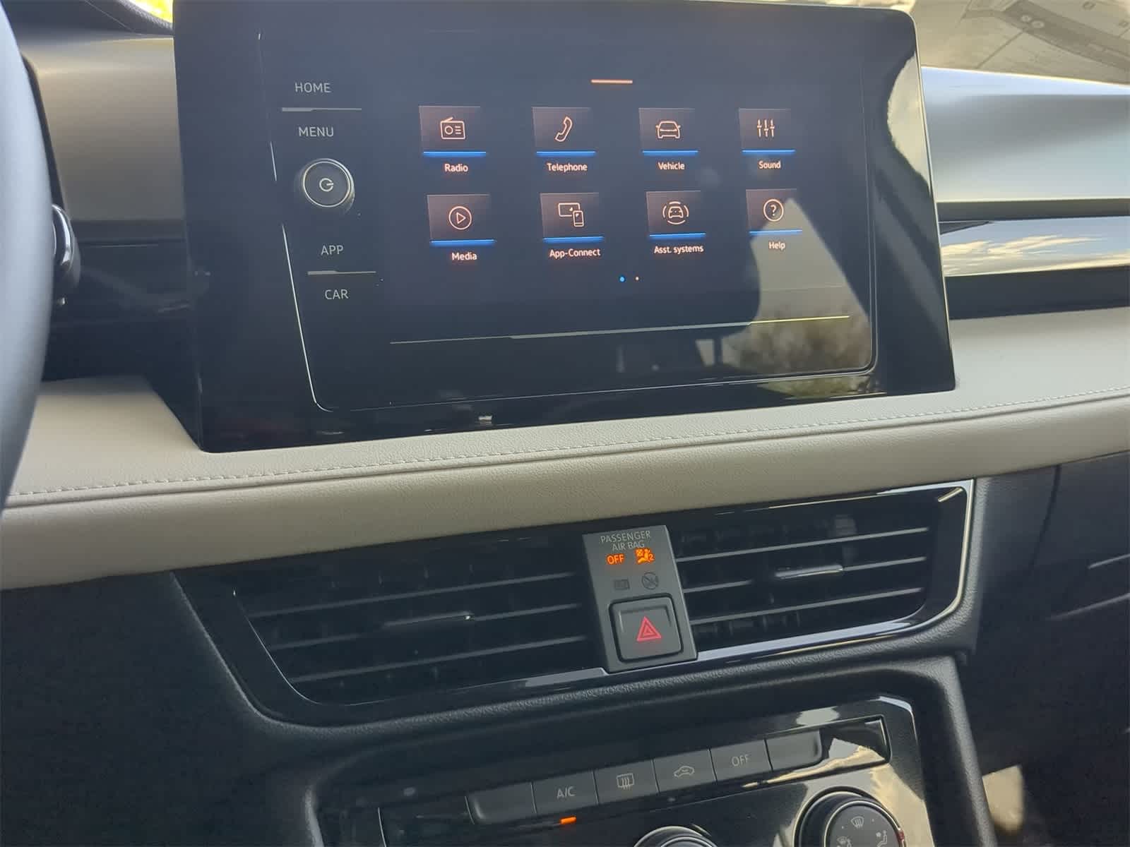 Thumbnail: 2025 Volkswagen Taos - 26