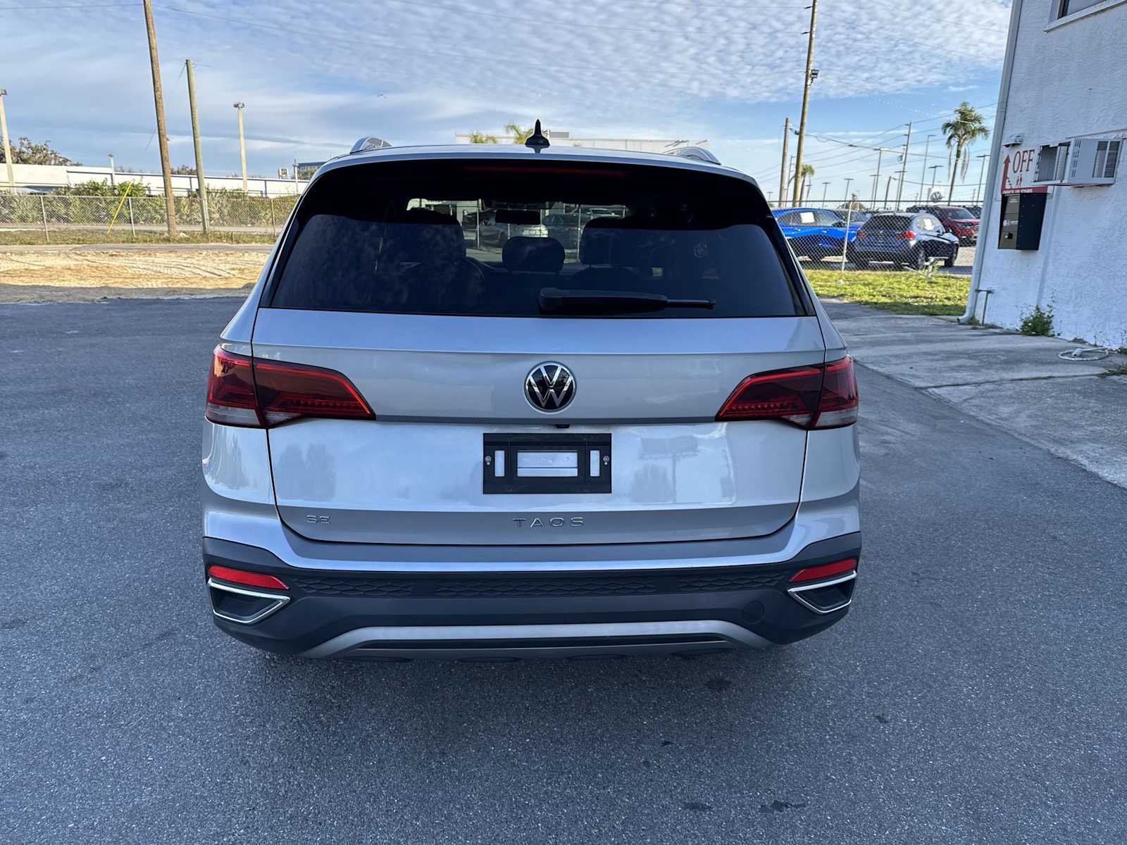 Thumbnail: 2022 Volkswagen Taos - 5