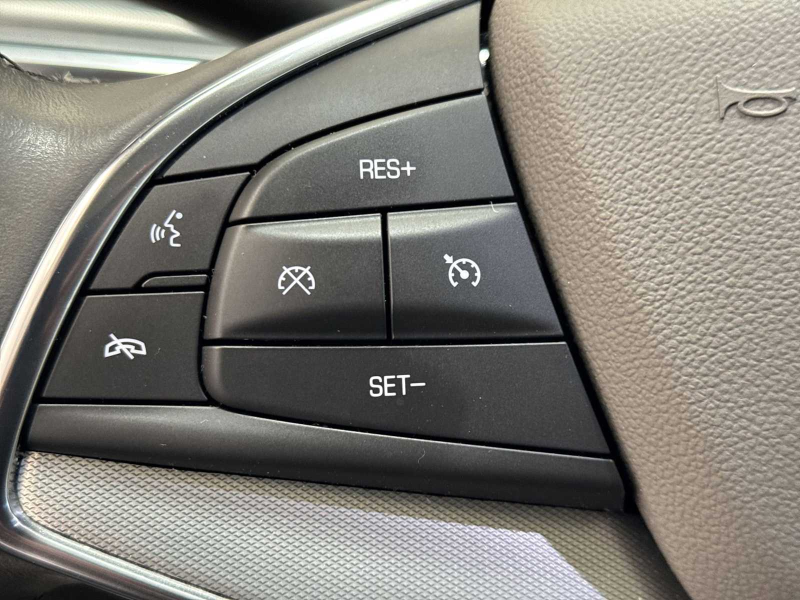 Thumbnail: 2021 Cadillac XT5 - 23