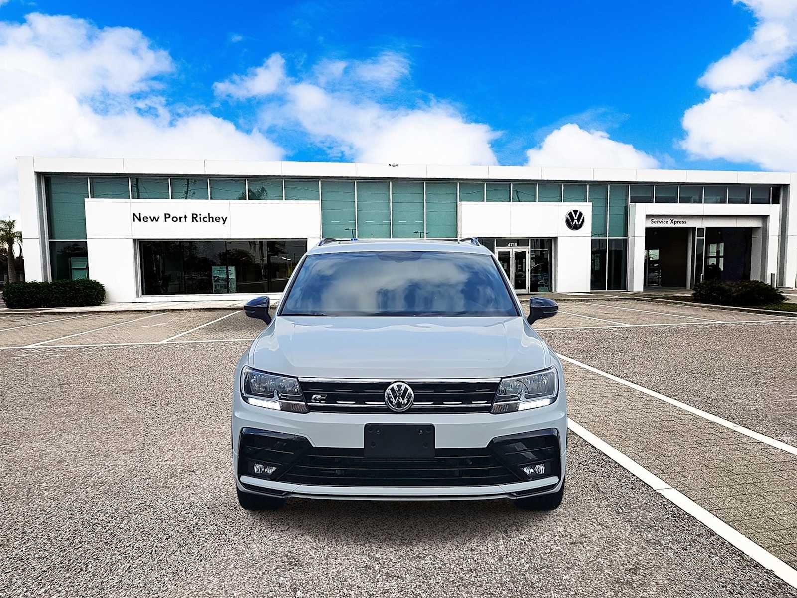 Thumbnail: 2021 Volkswagen Tiguan - 3