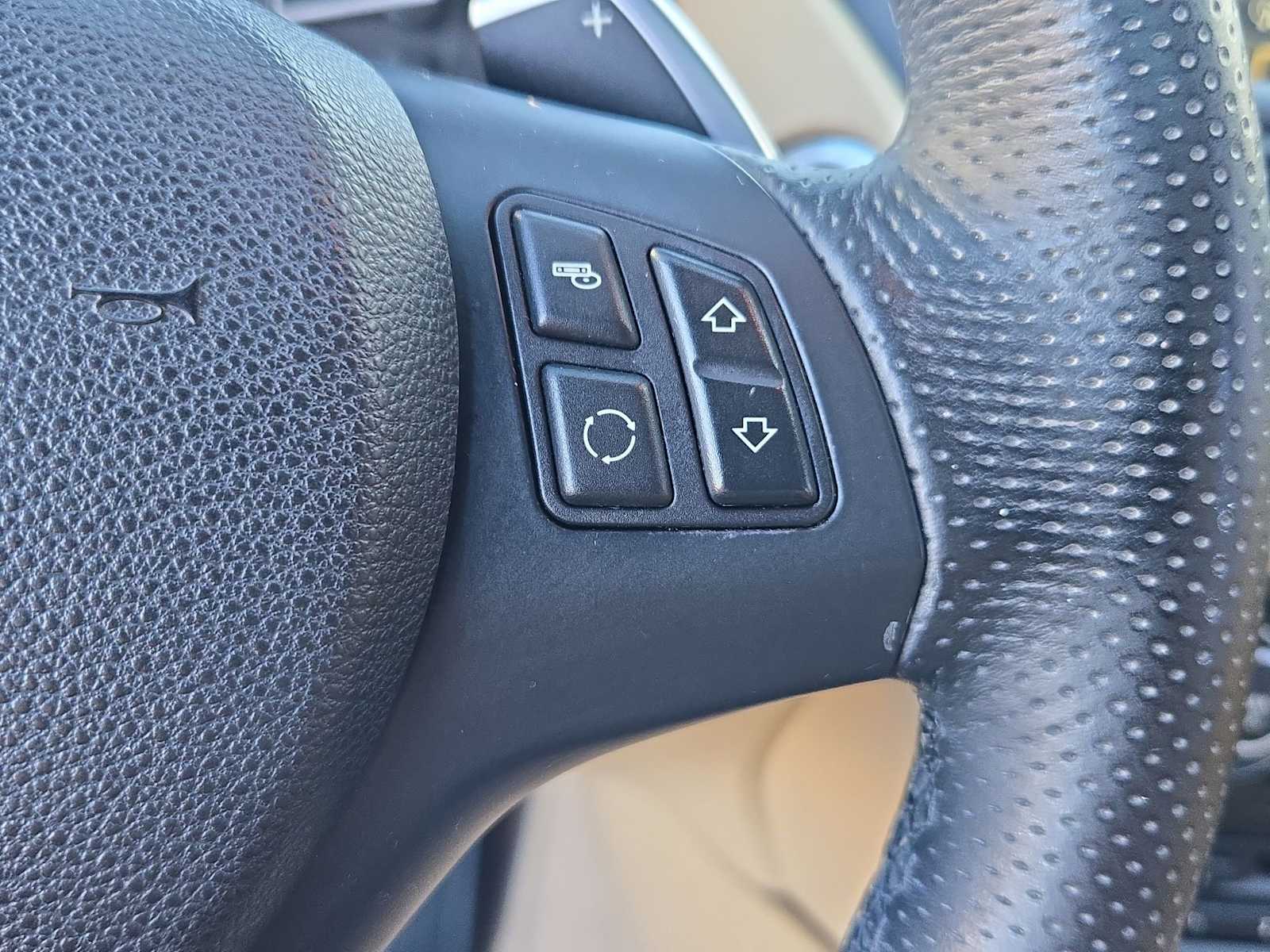 Thumbnail: 2014 BMW X1 - 31