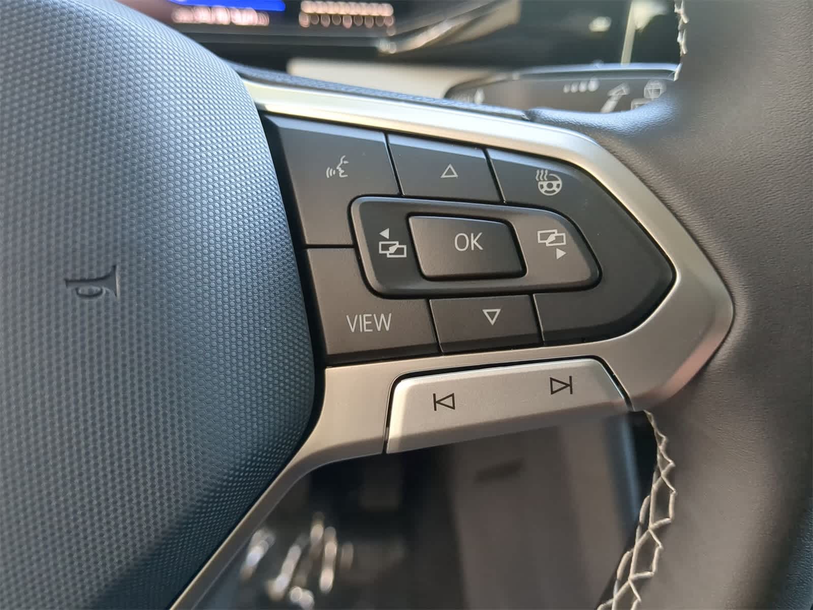 Thumbnail: 2025 Volkswagen Taos - 23