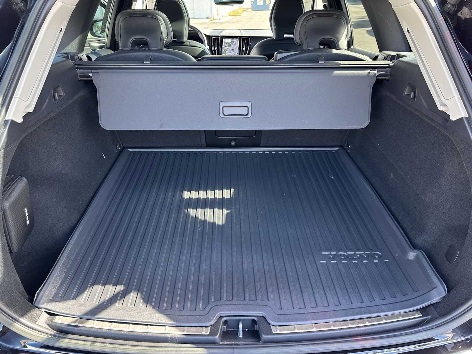 Thumbnail: 2023 Volvo XC60 - 29