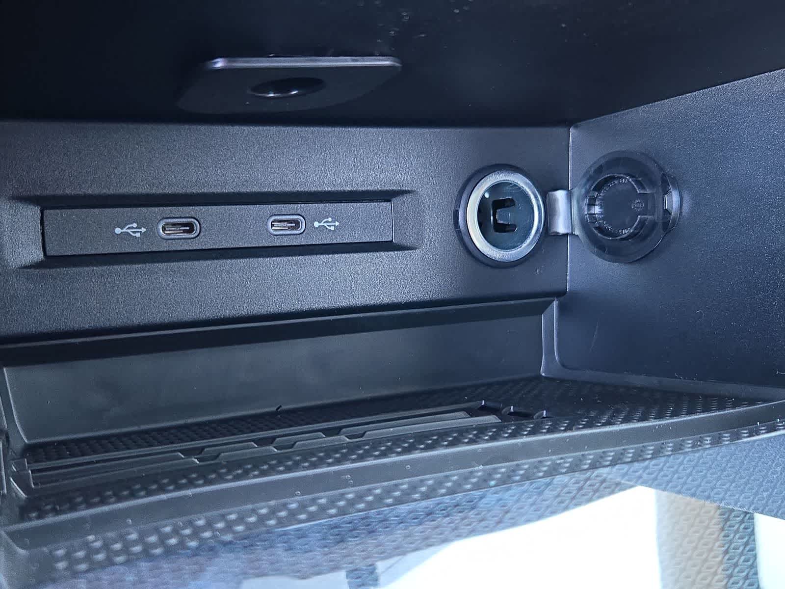 Thumbnail: 2025 Volkswagen Taos - 30