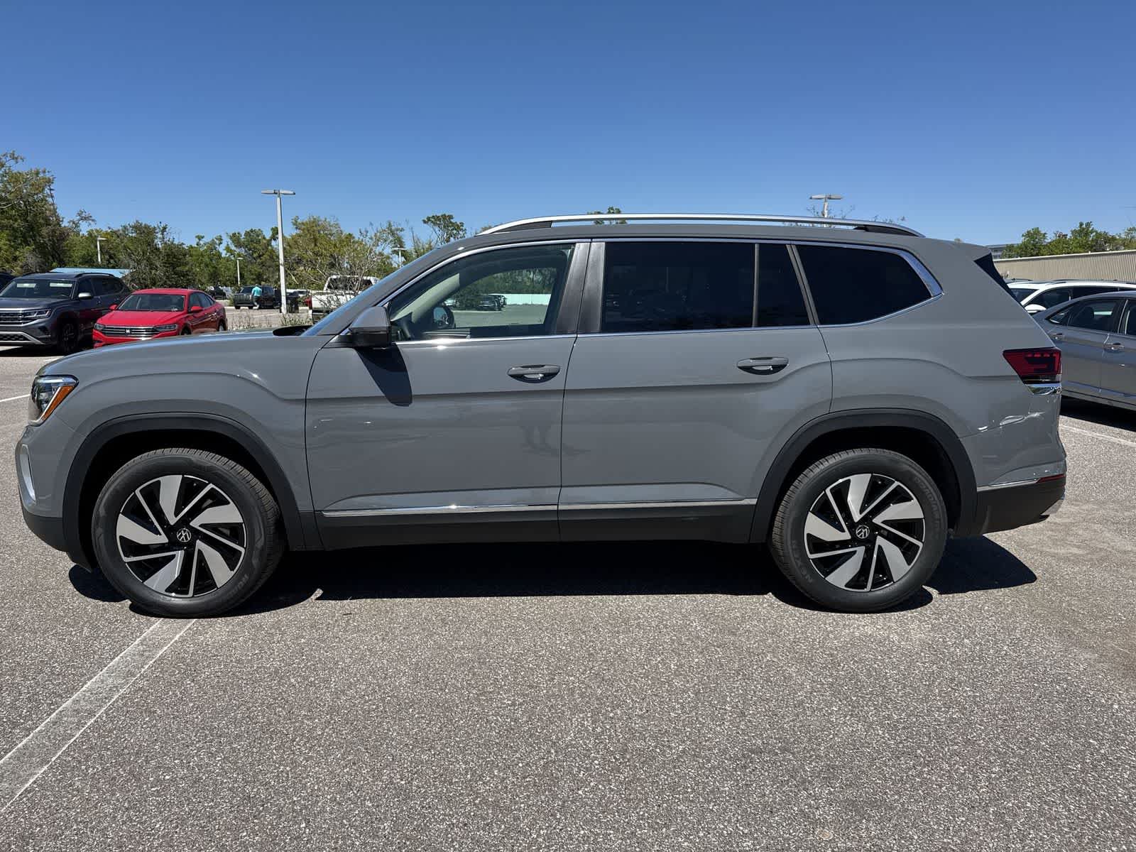 Thumbnail: 2026 Volkswagen Atlas - 3