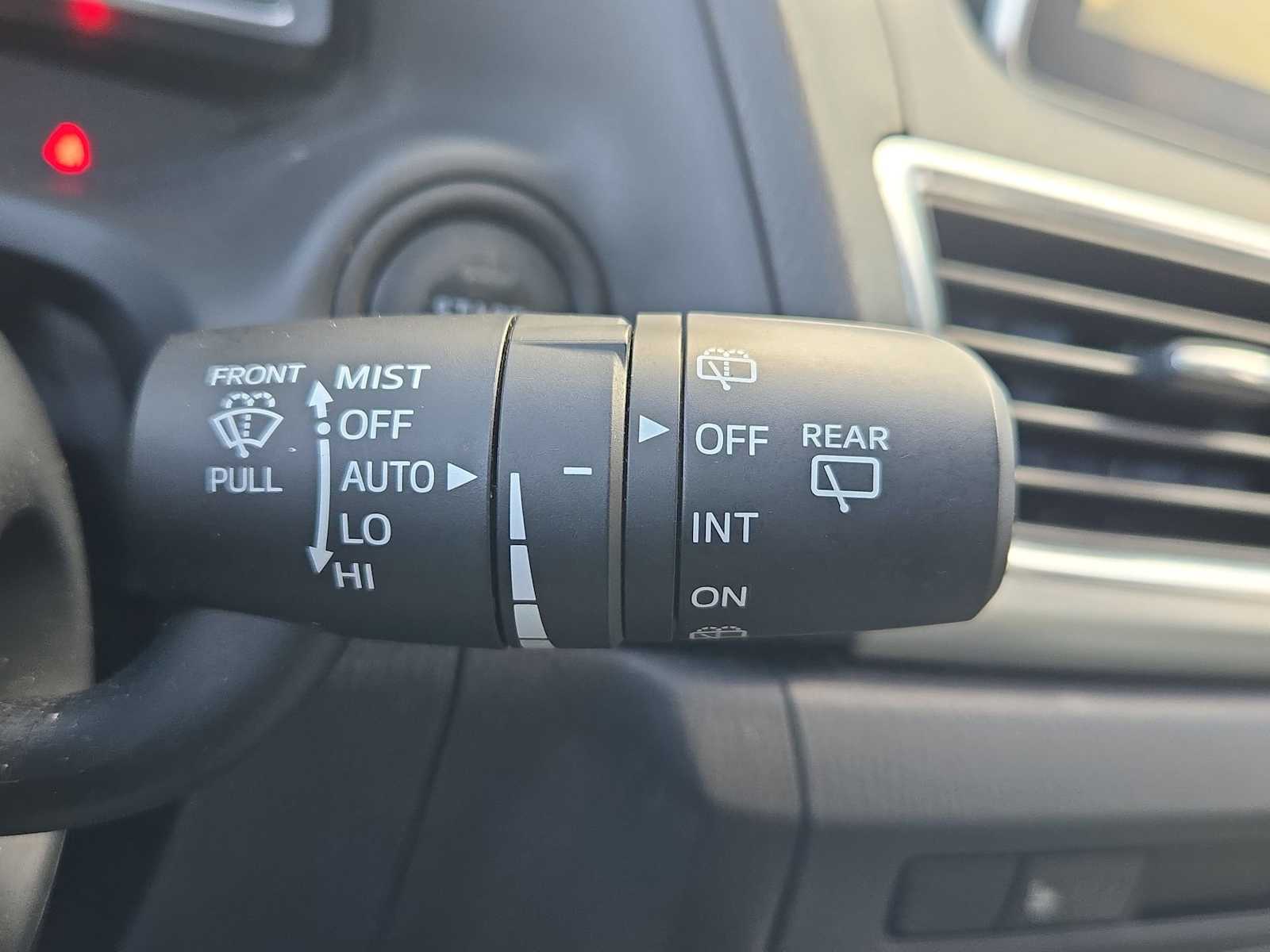 Thumbnail: 2014 Mazda Mazda3 - 27