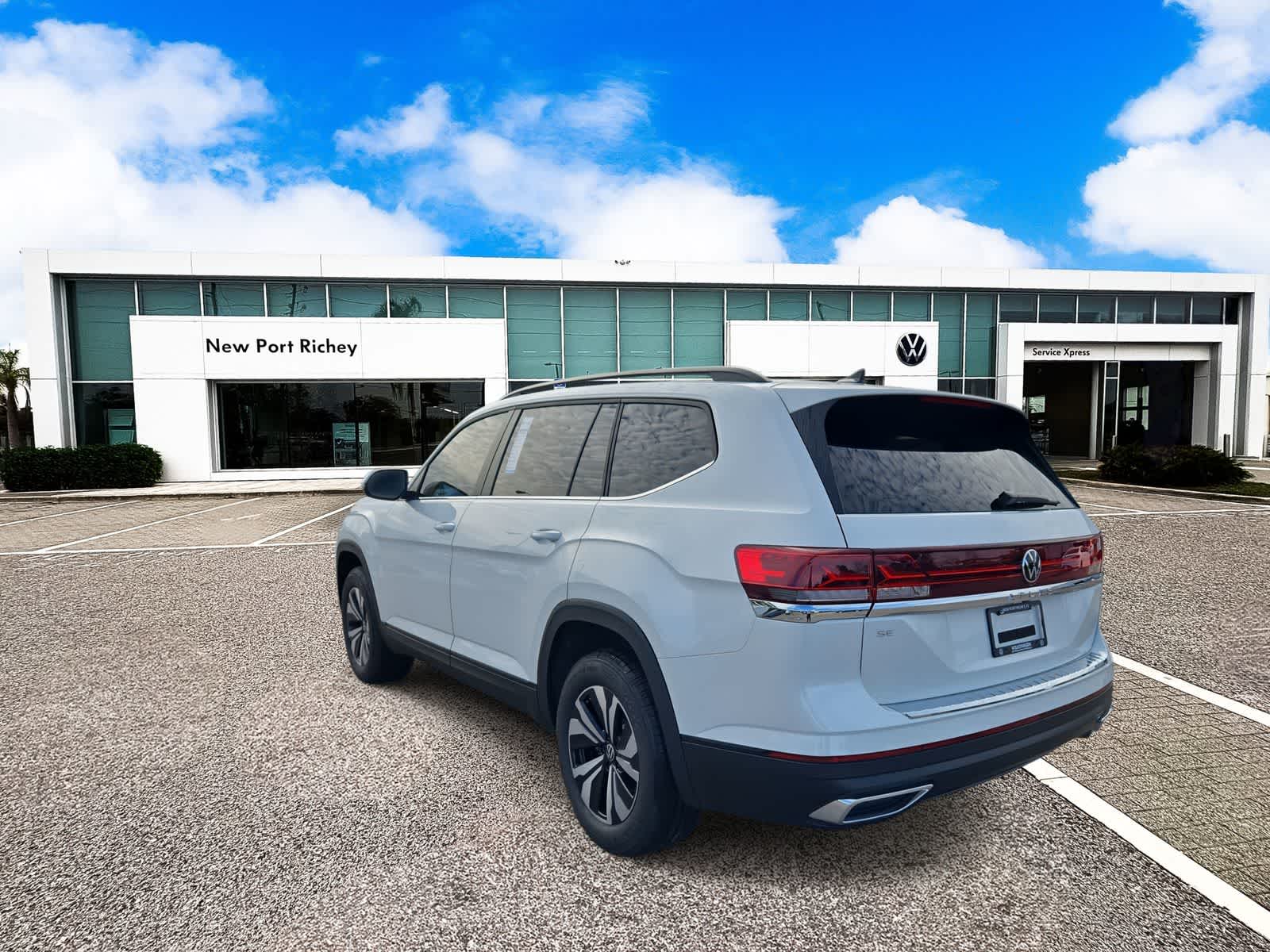 Thumbnail: 2026 Volkswagen Atlas - 6