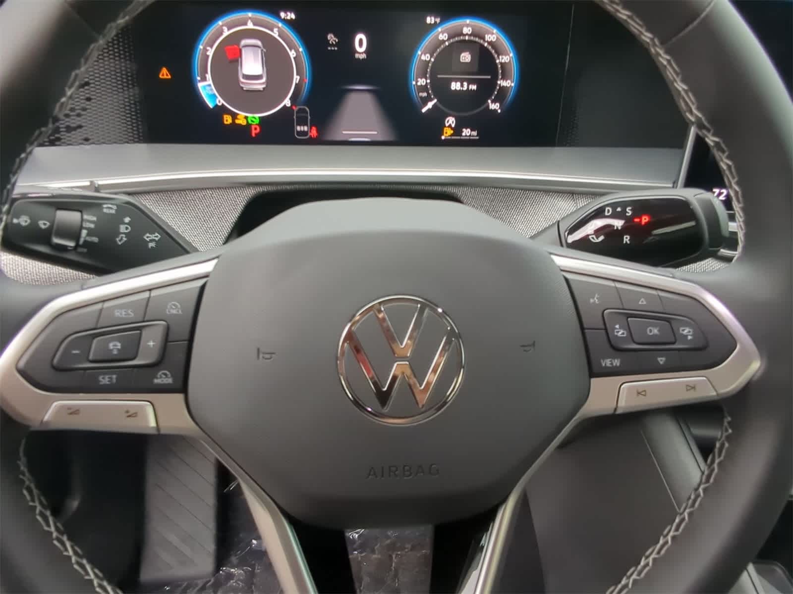 Thumbnail: 2025 Volkswagen Tiguan - 23