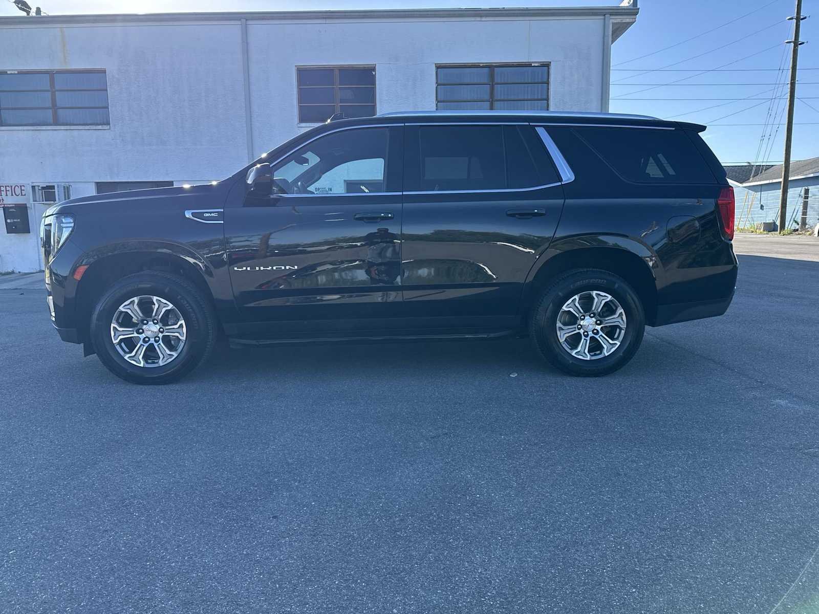 Thumbnail: 2024 GMC Yukon - 3
