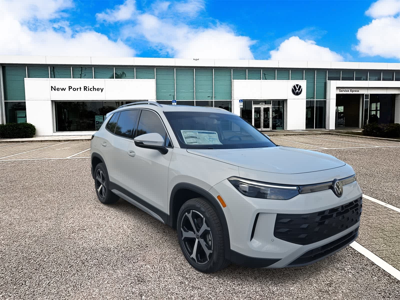 Thumbnail: 2025 Volkswagen Tiguan - 2