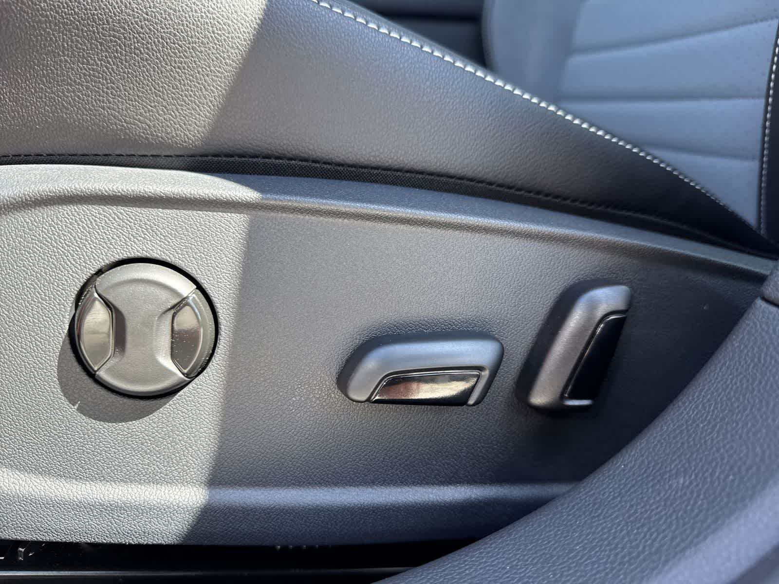 Thumbnail: 2026 Volkswagen Jetta - 16