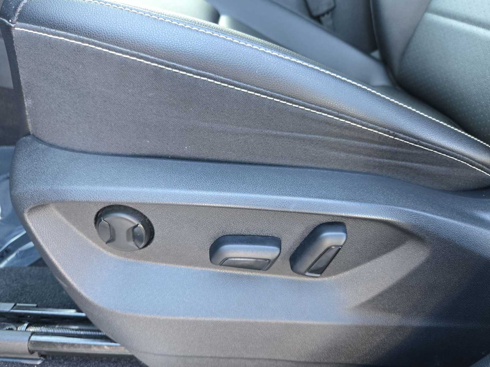 Thumbnail: 2022 Volkswagen Atlas - 18