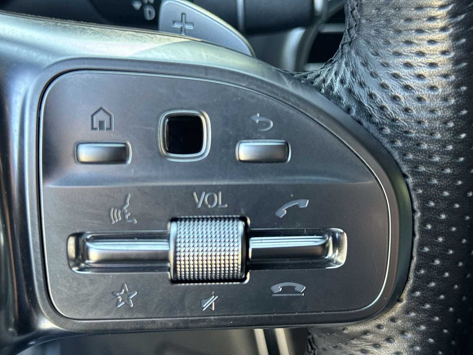 Thumbnail: 2020 Mercedes-Benz GLC - 23