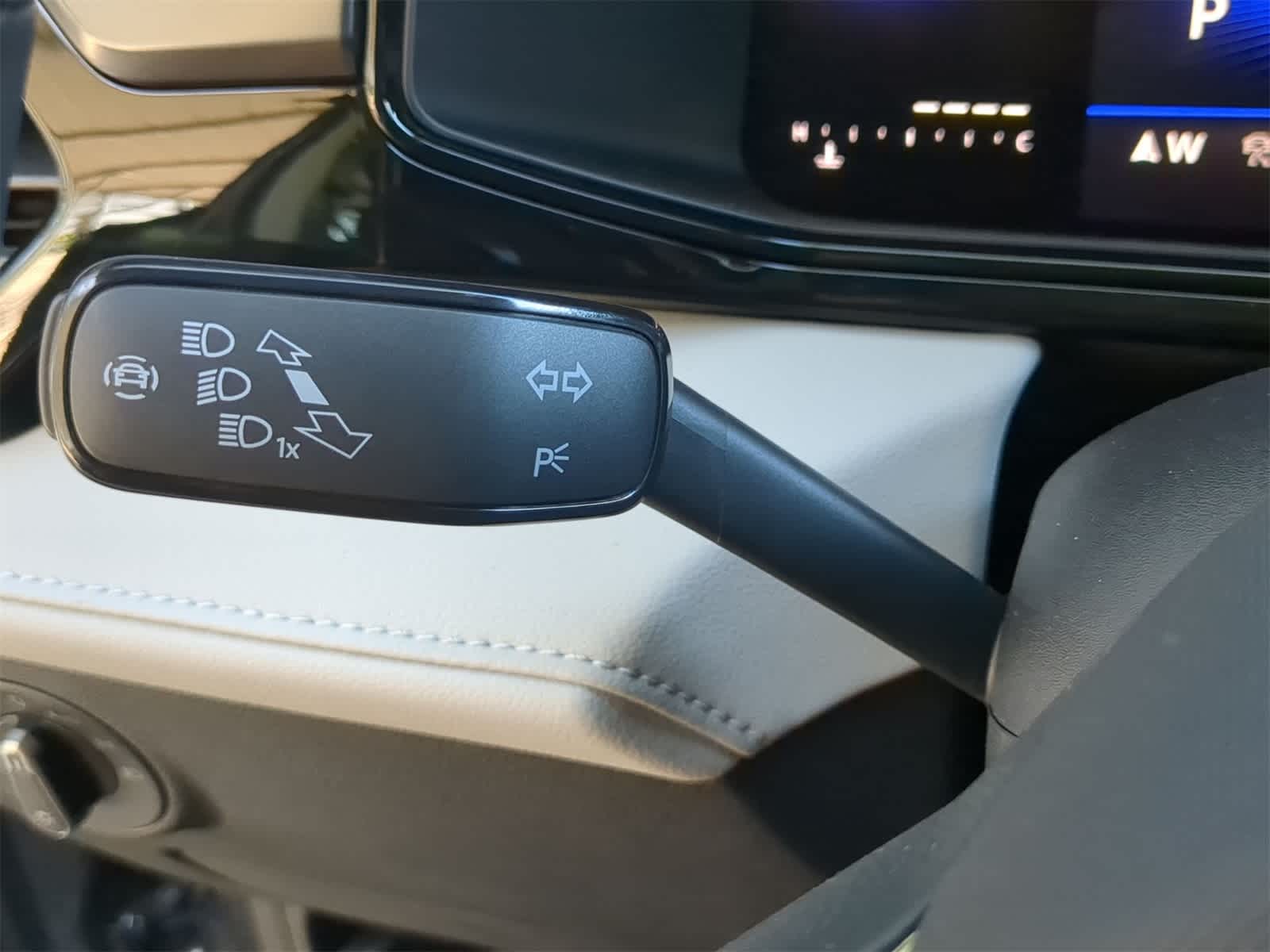 Thumbnail: 2025 Volkswagen Taos - 25