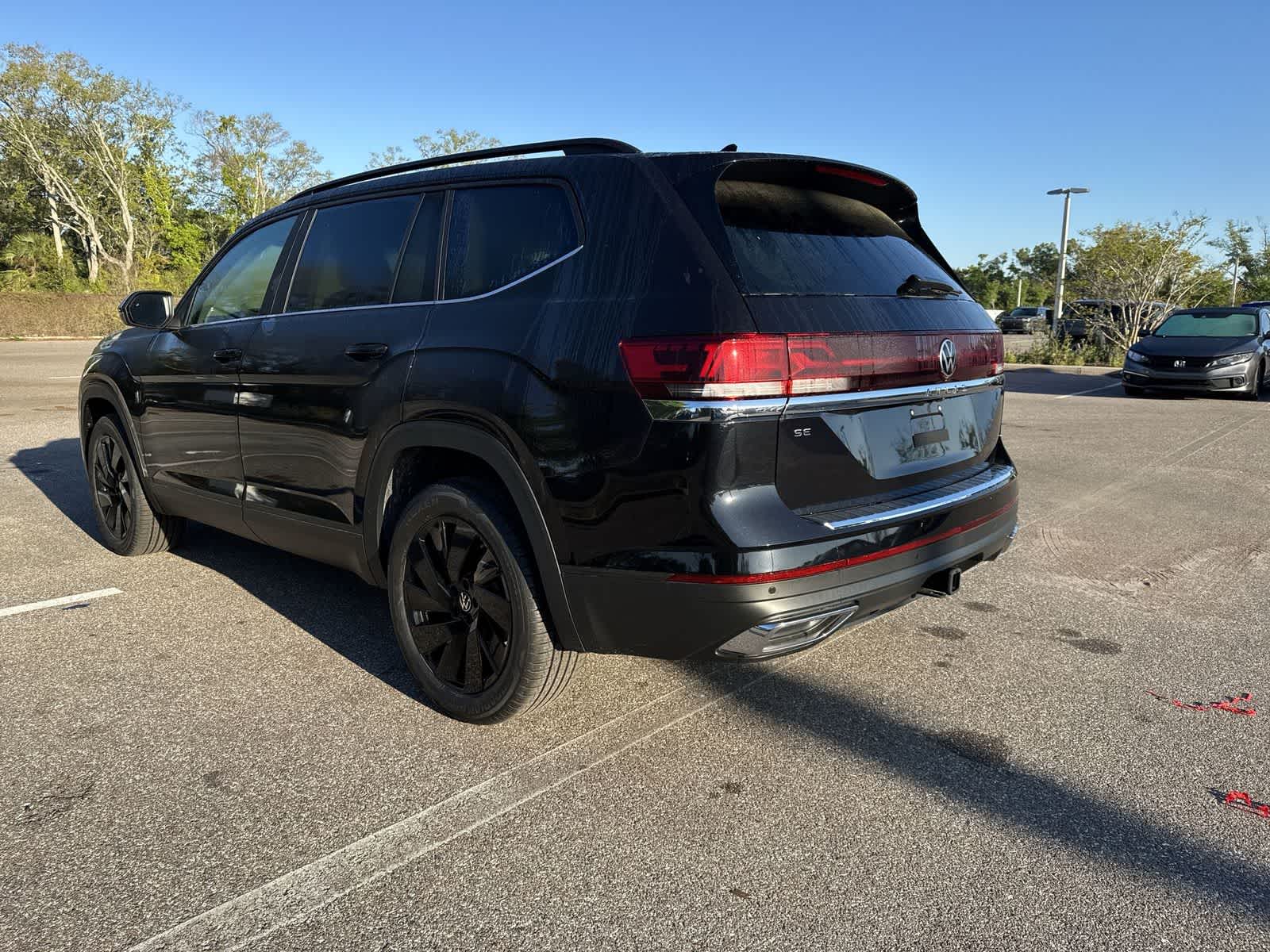 Thumbnail: 2026 Volkswagen Atlas - 4